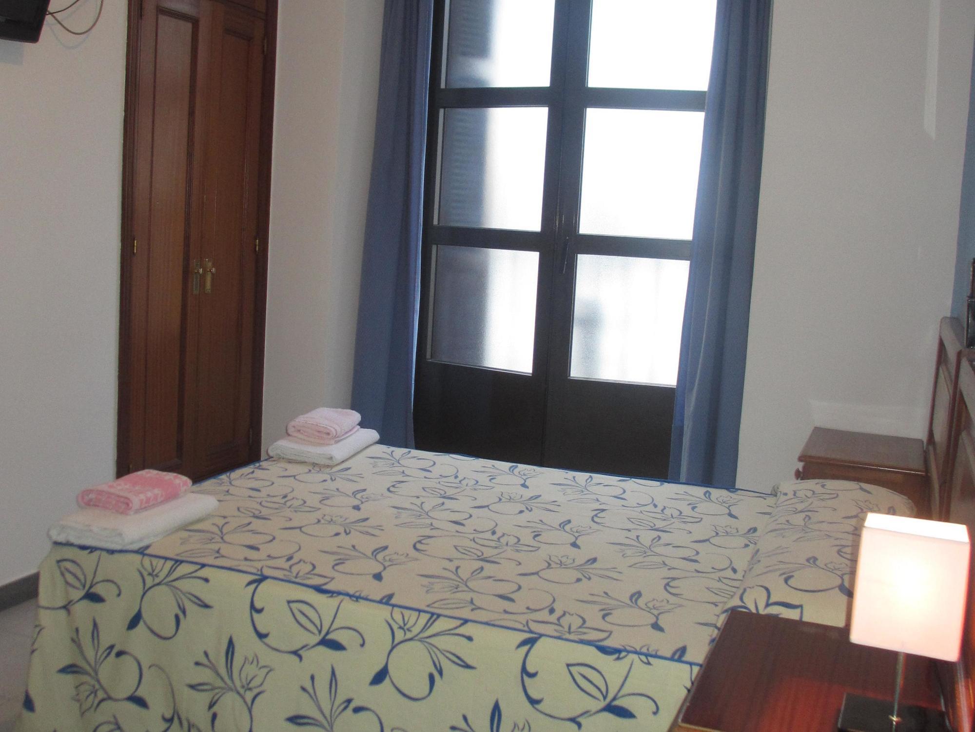 Hostal Pan America Madrid Eksteriør billede